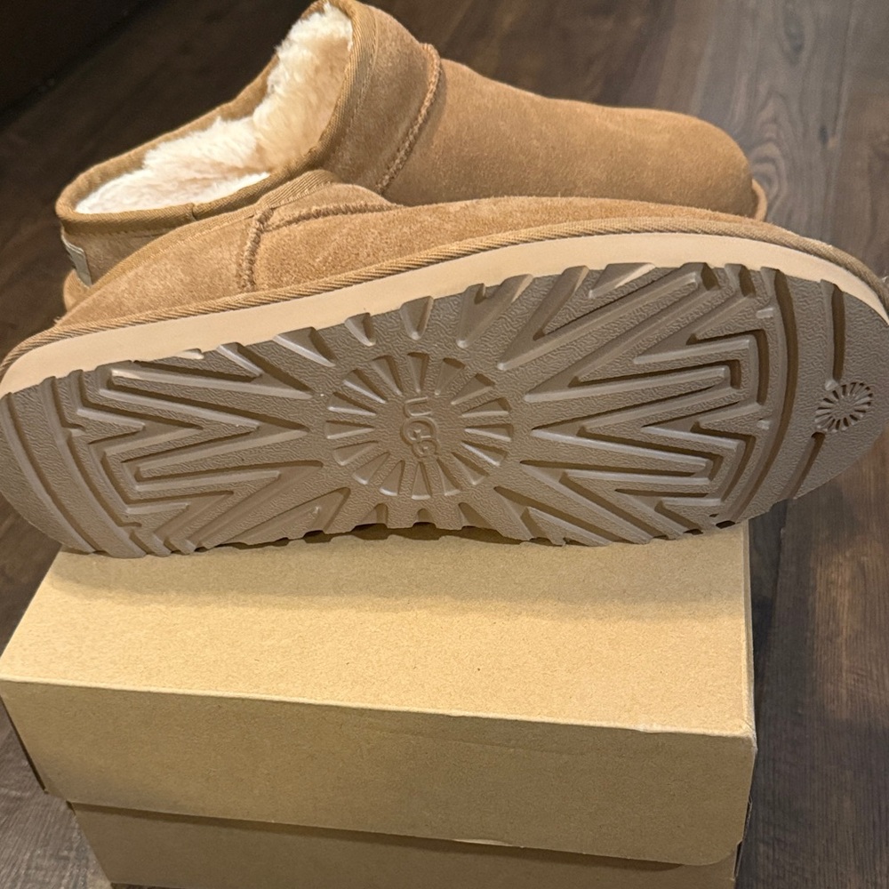 Ugg Tan Suede Slip-On Shoes - Picture 4 of 5